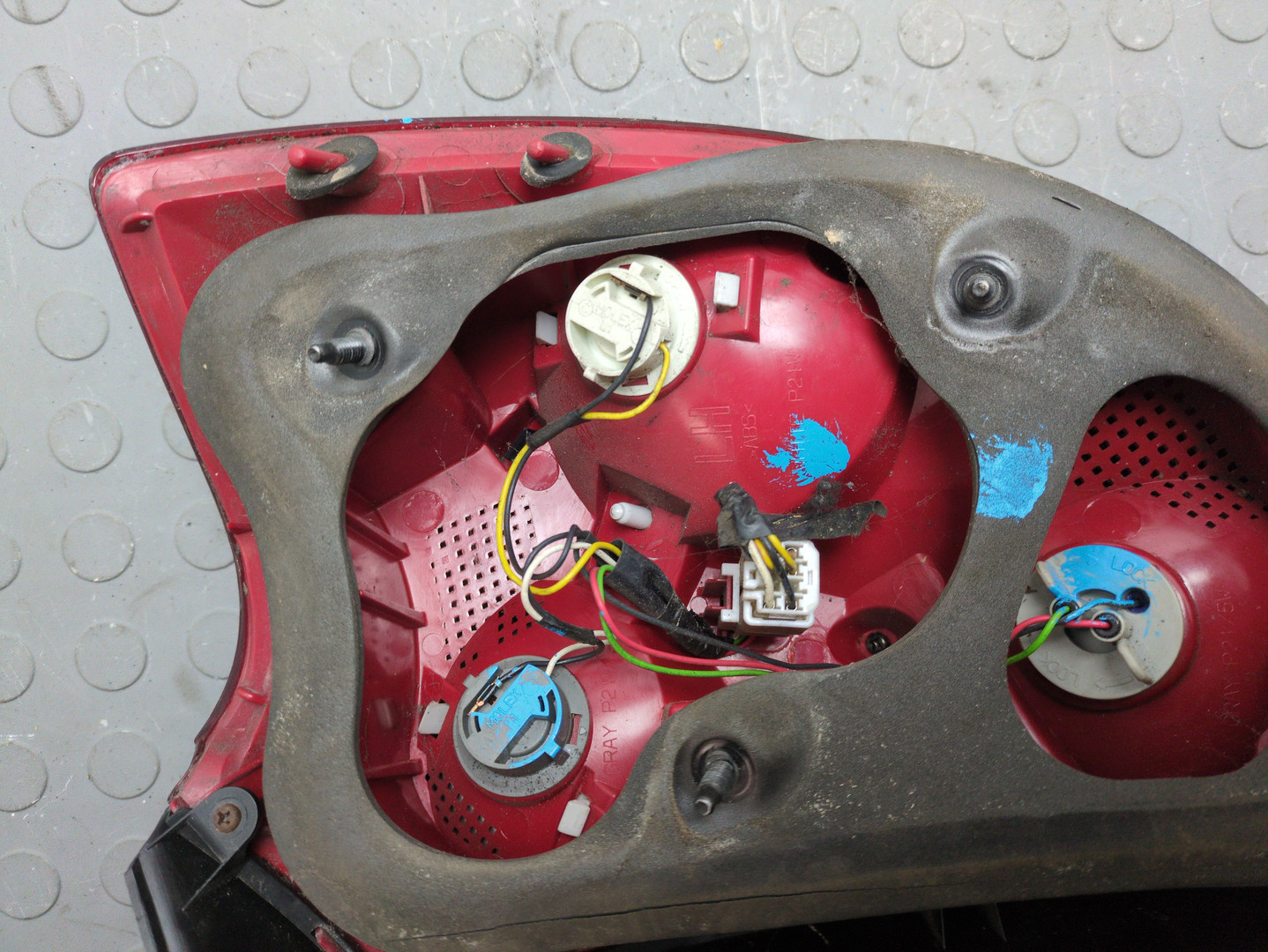 Фонарь задний левый