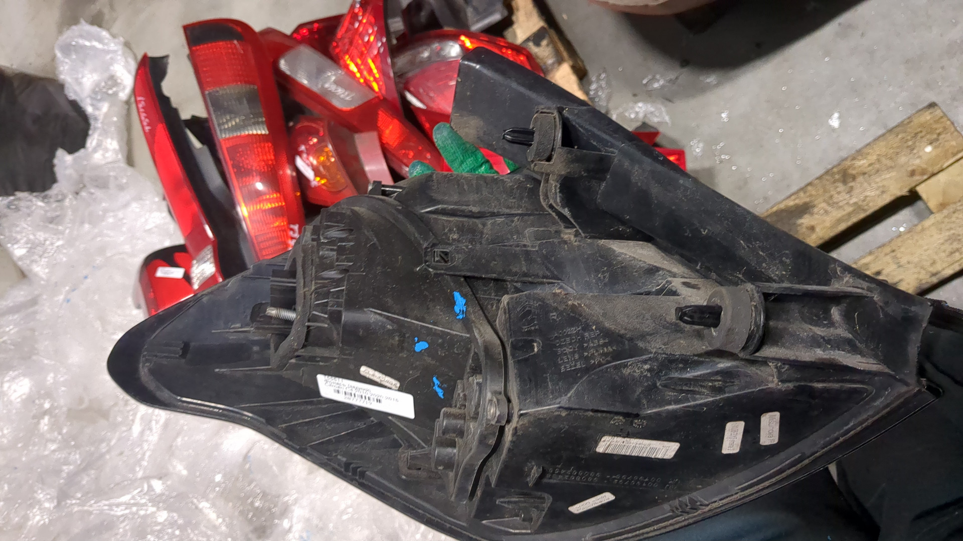 Фонарь задний правый