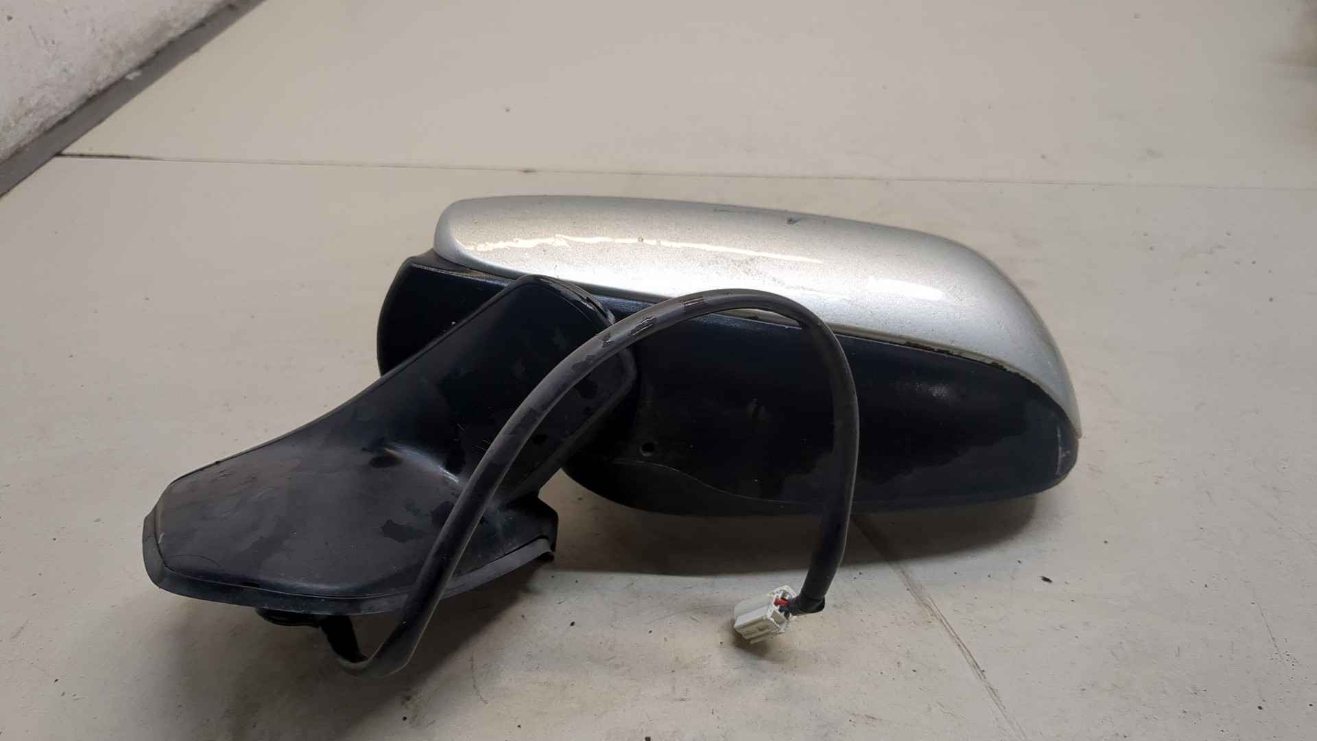 Зеркало левое электрическое