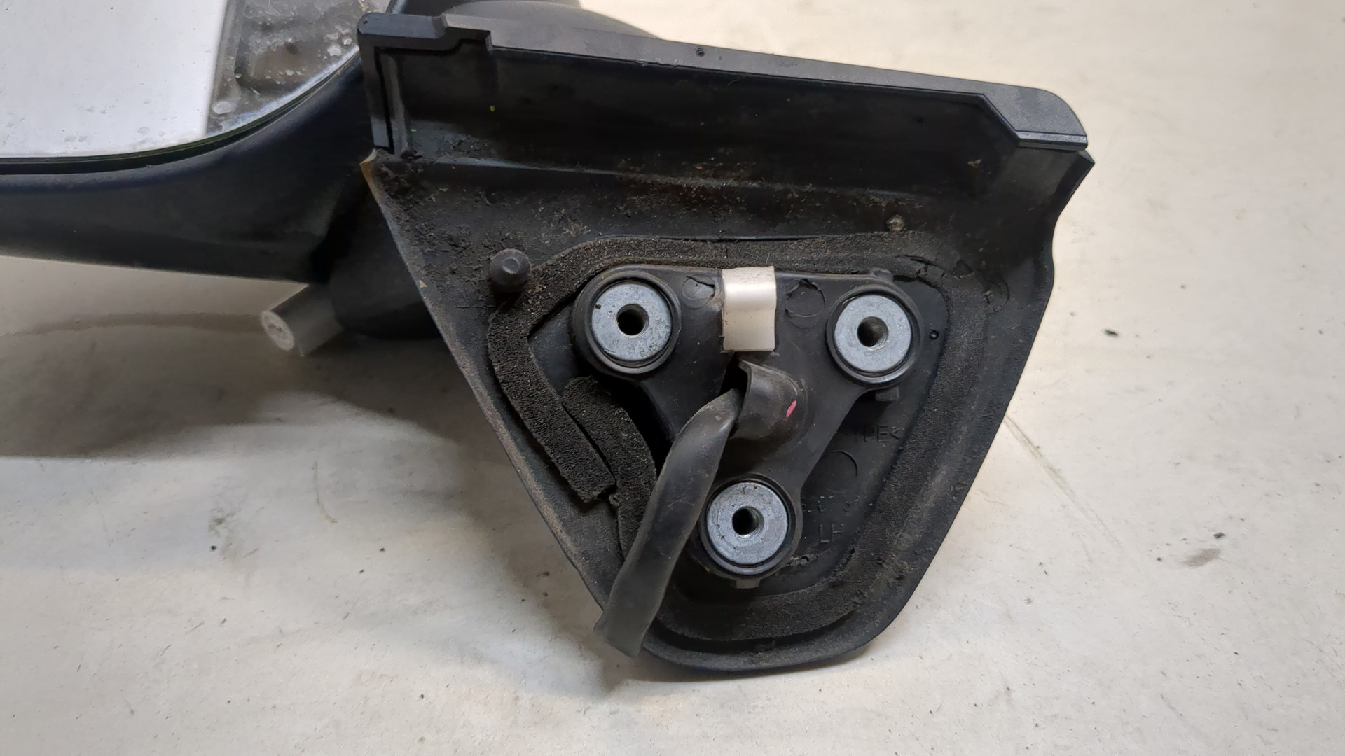 Зеркало левое электрическое