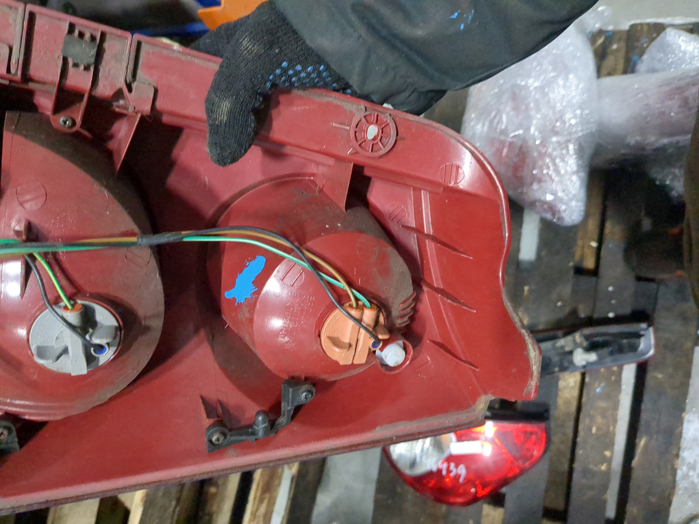 Фонарь задний левый