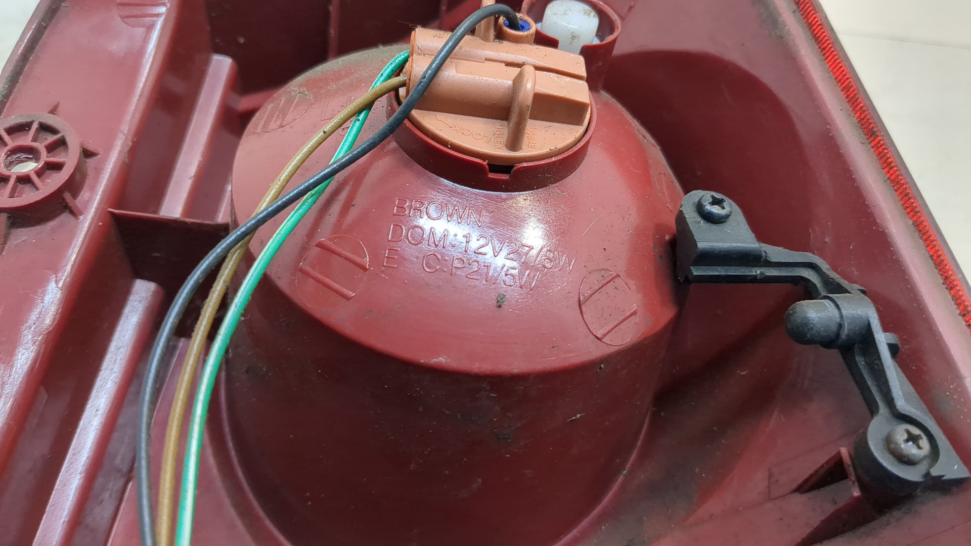 Фонарь задний левый