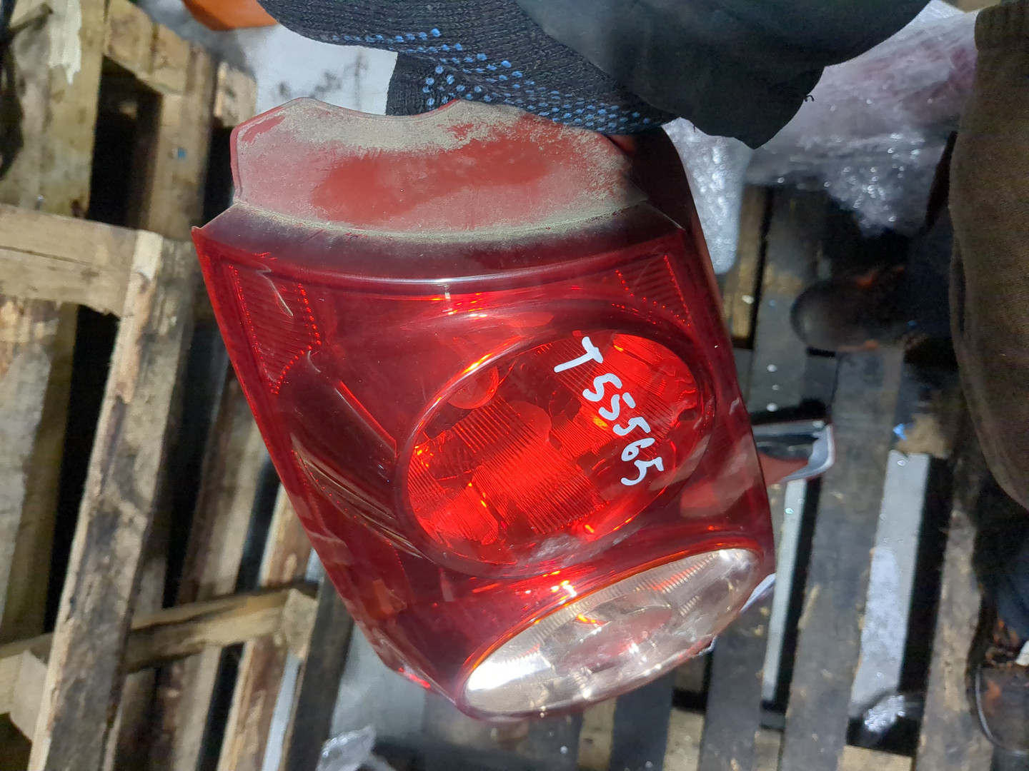 Фонарь задний левый