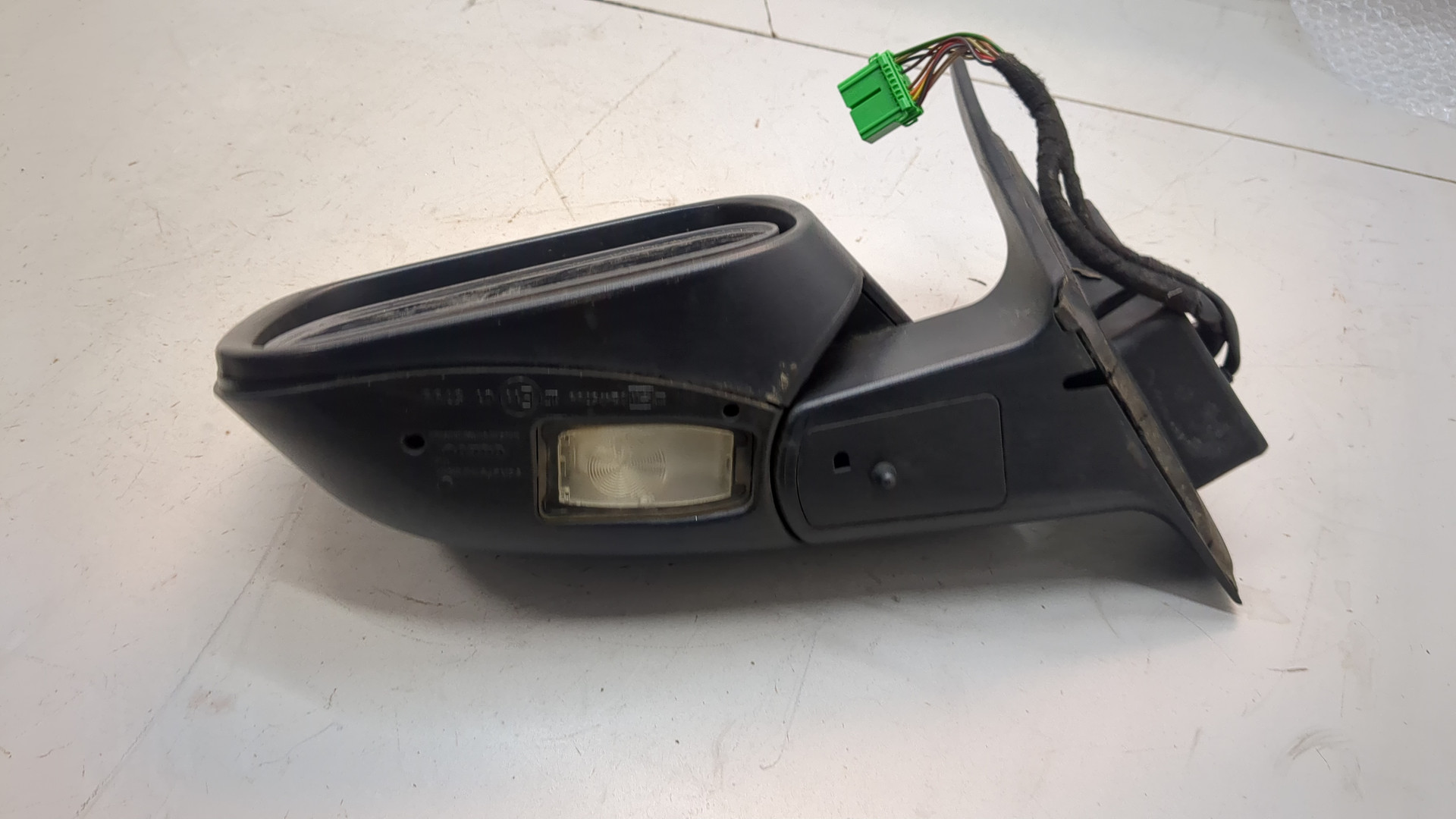 Зеркало левое электрическое