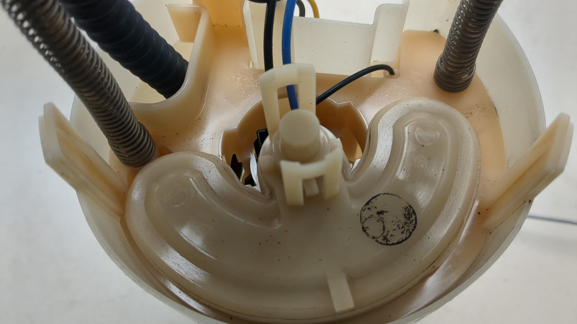 Насос топливный электрический