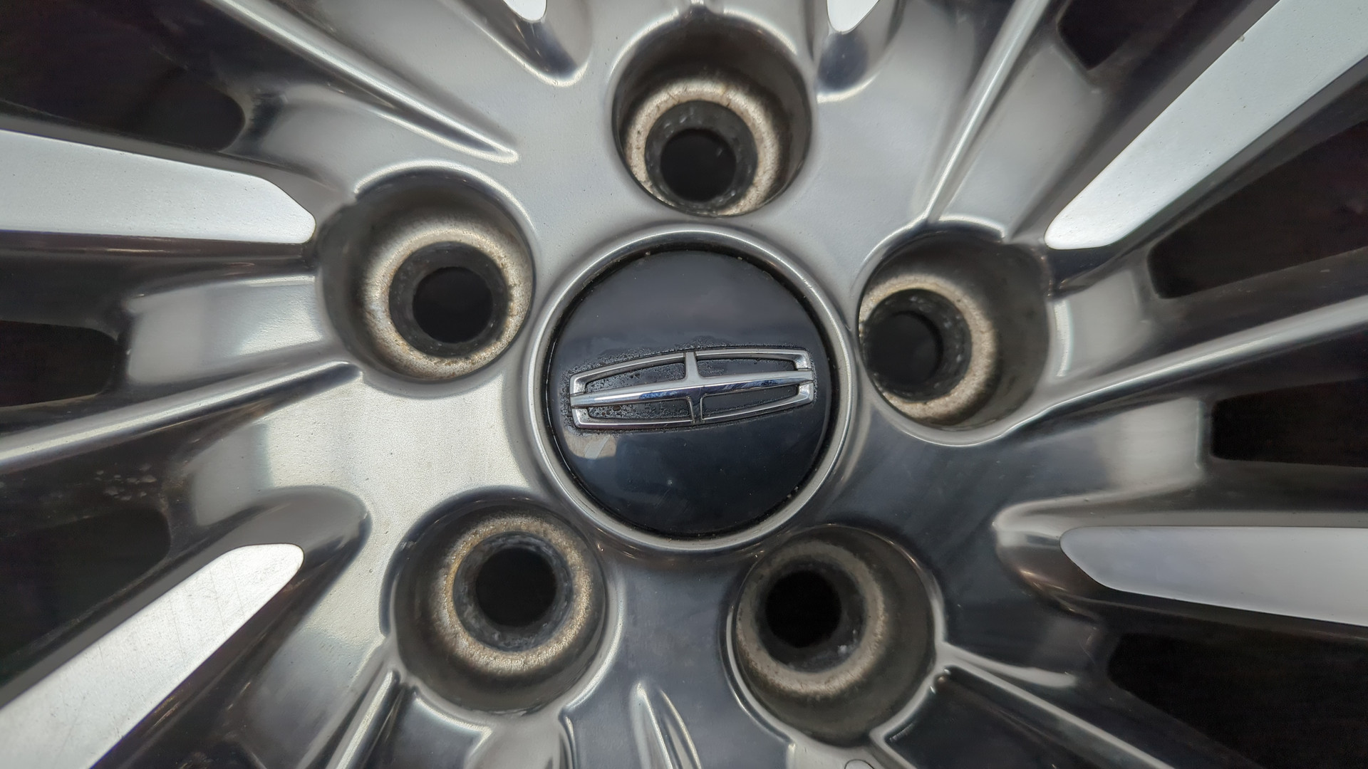 Диск колесный литой легкий сплав