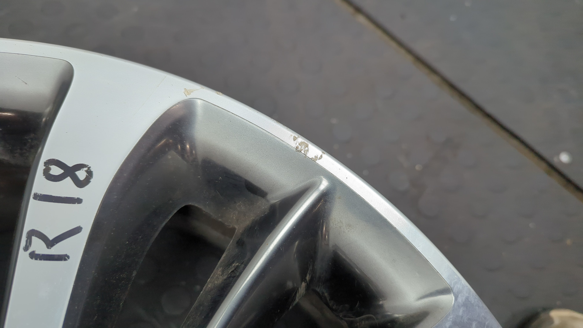 Диск колесный литой легкий сплав