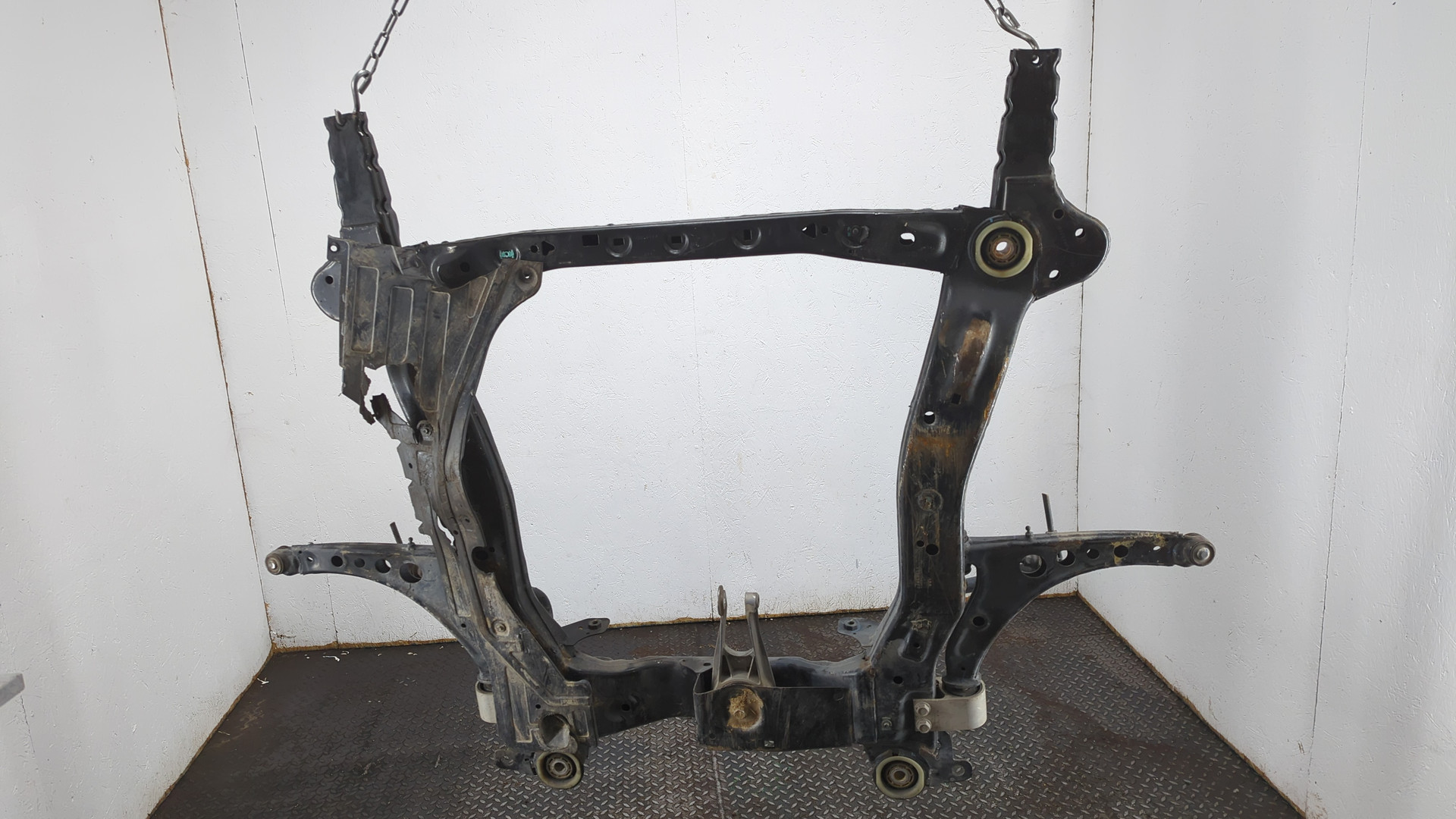 Балка подмоторная