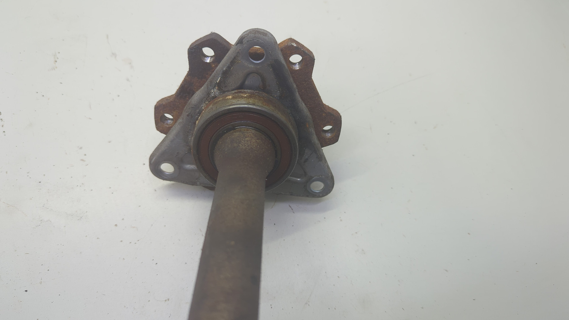 Полуось передняя правая