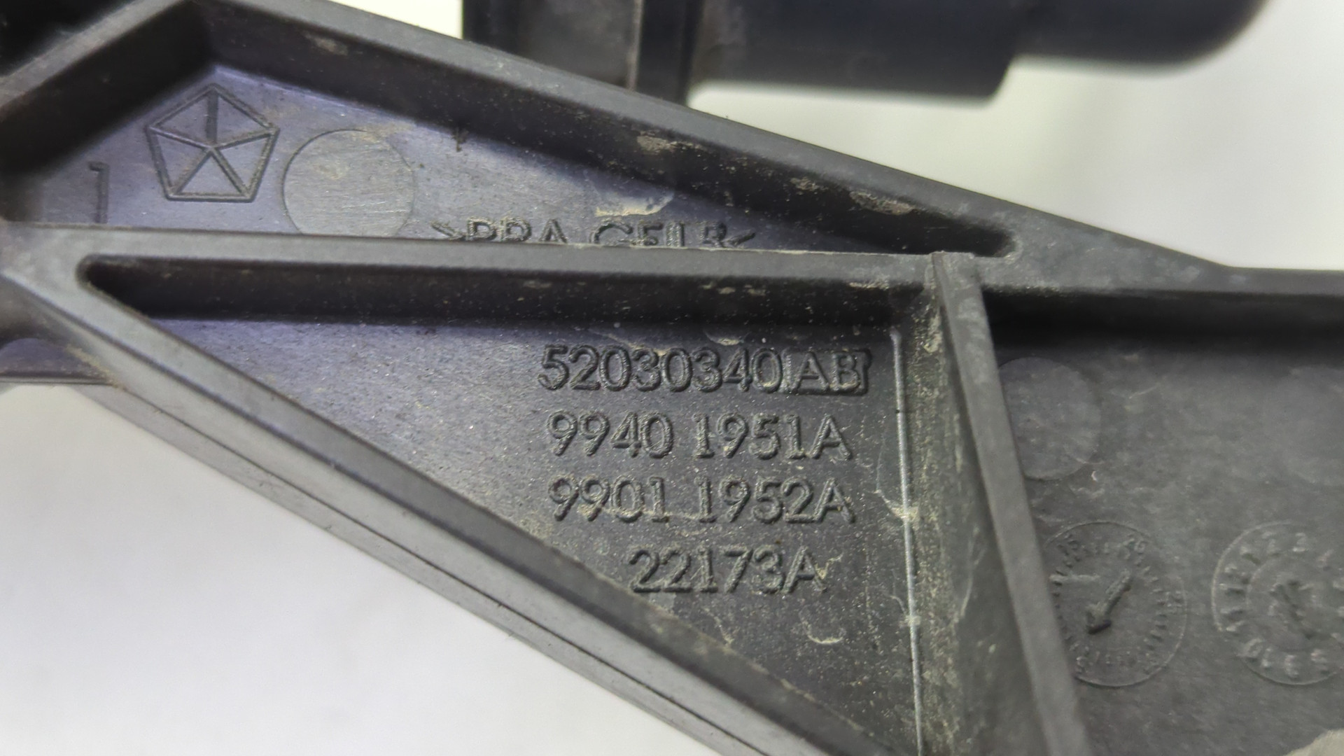 Регулятор давления топлива