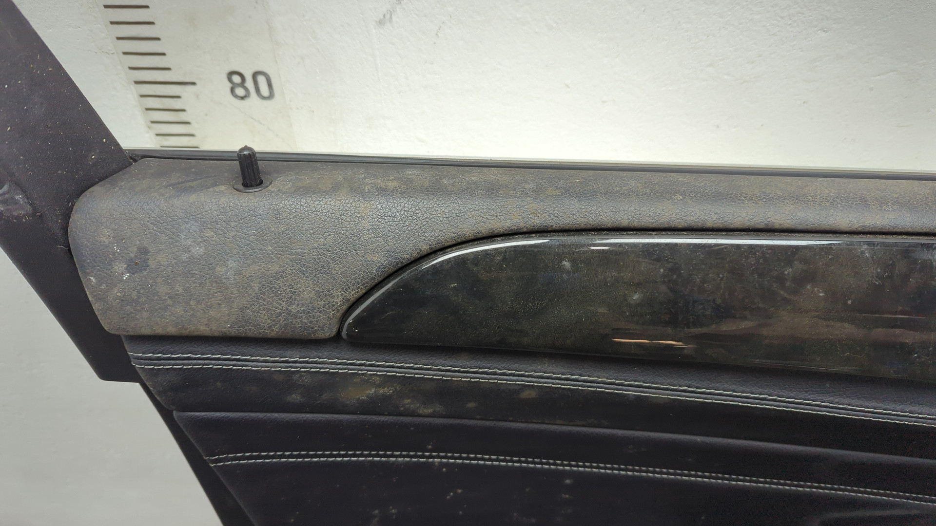 Дверь передняя левая