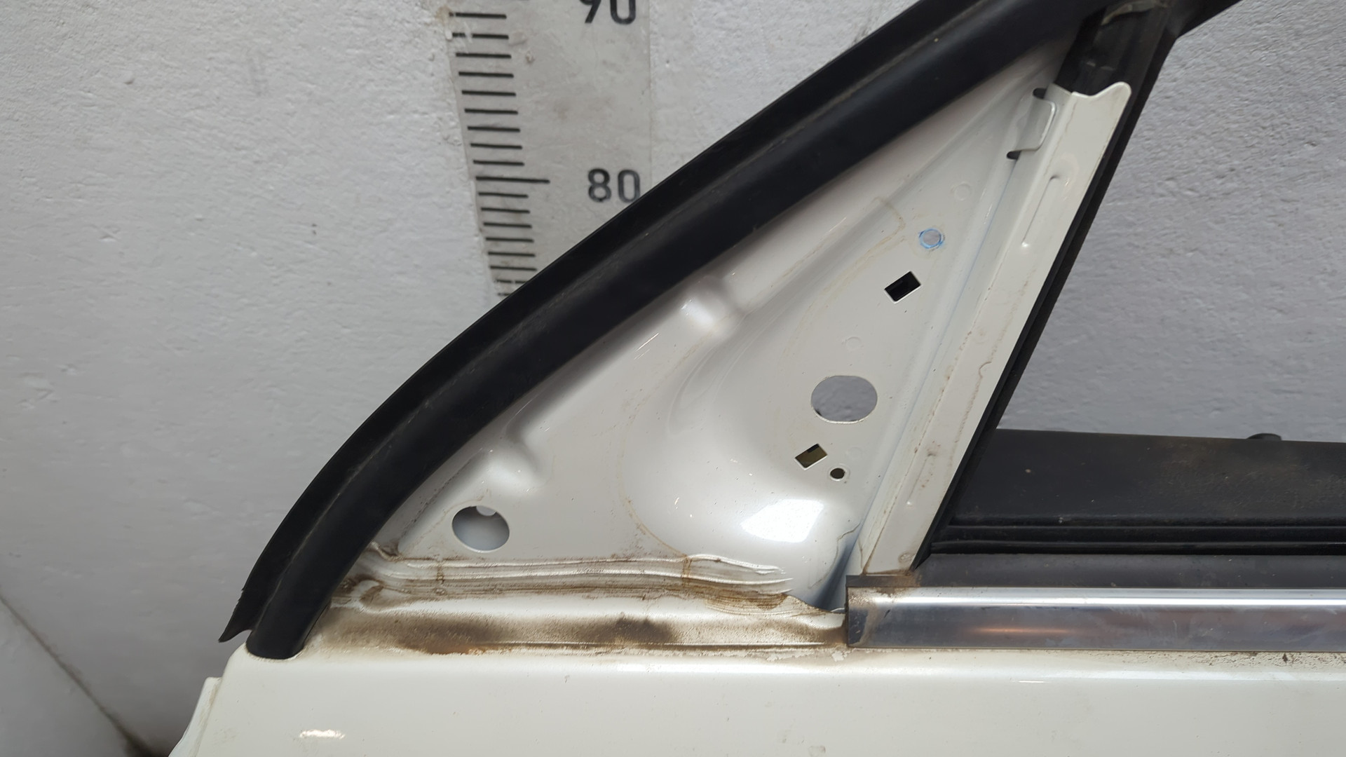 Дверь передняя левая