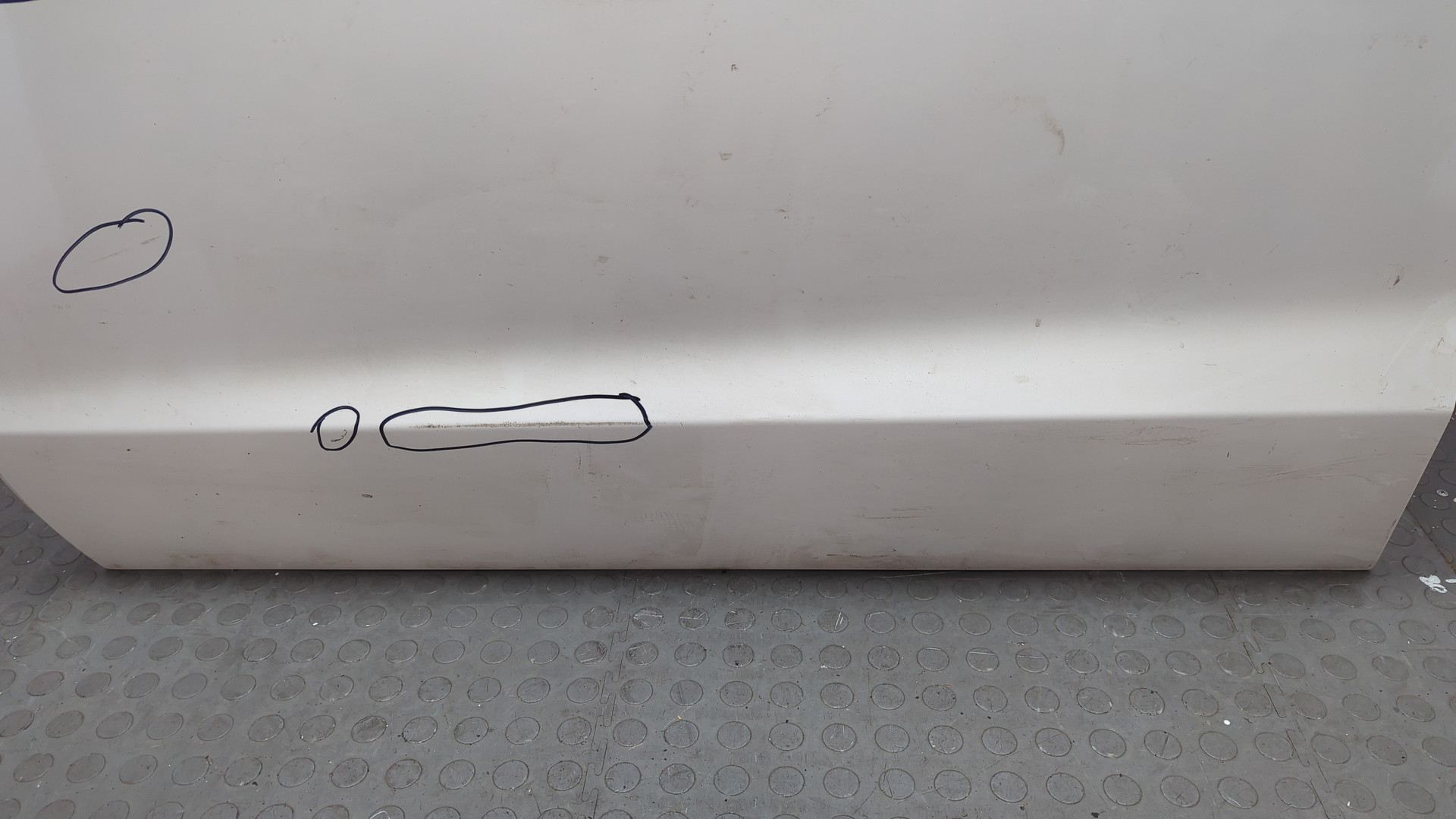 Дверь передняя левая