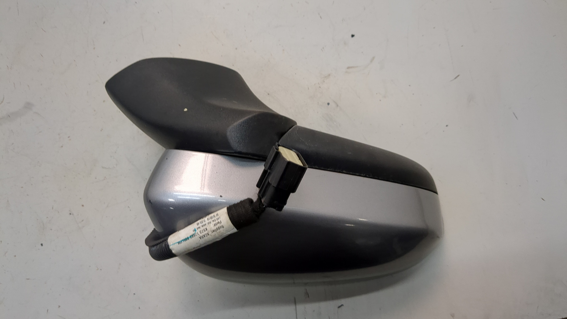 Зеркало правое электрическое