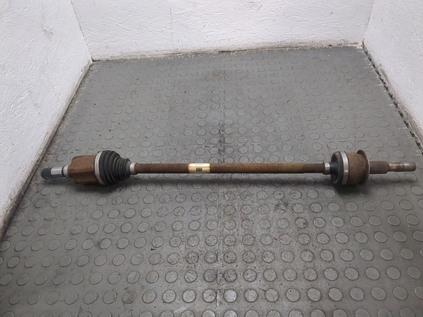 Полуось задняя правая