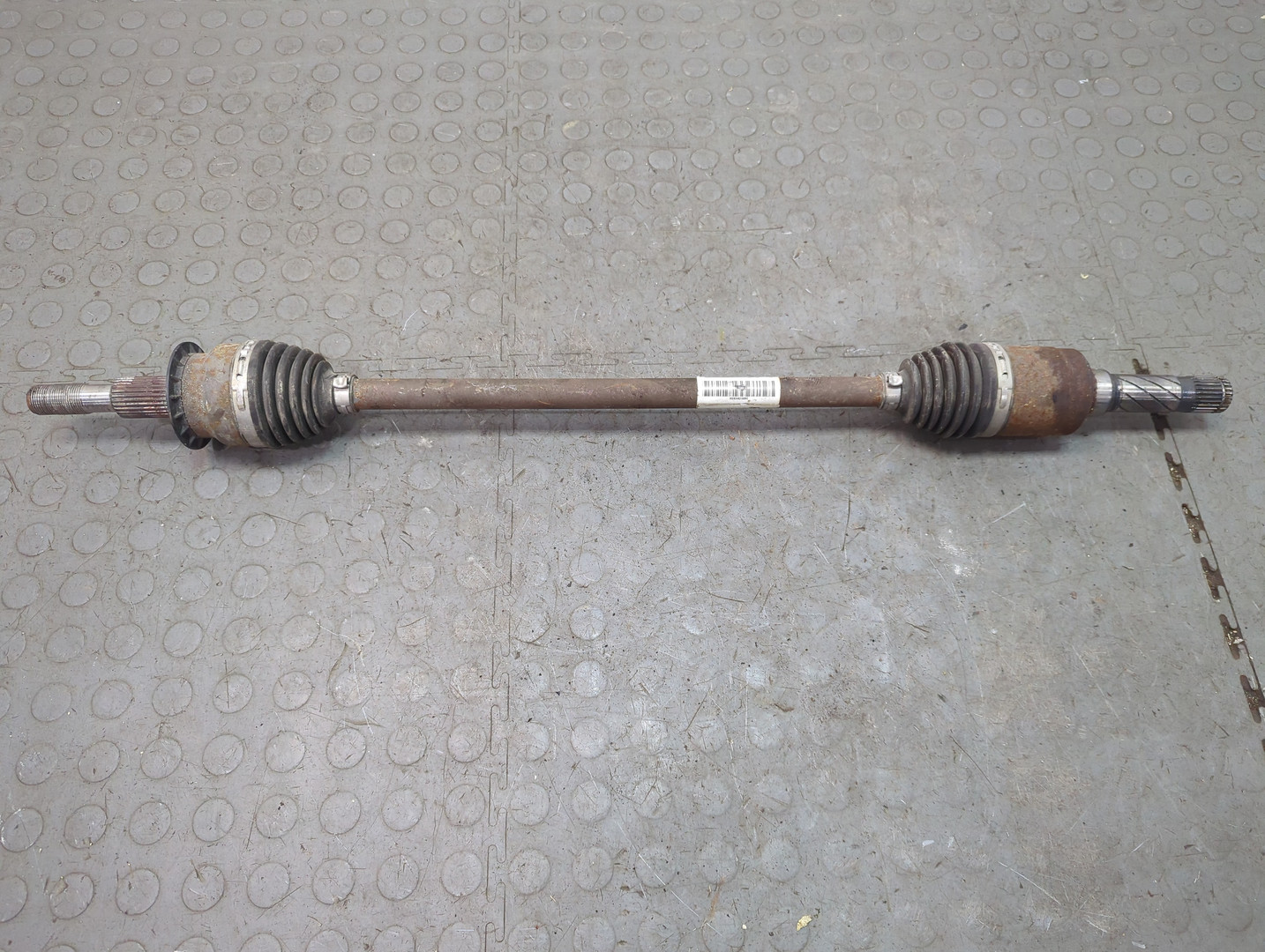 Полуось задняя