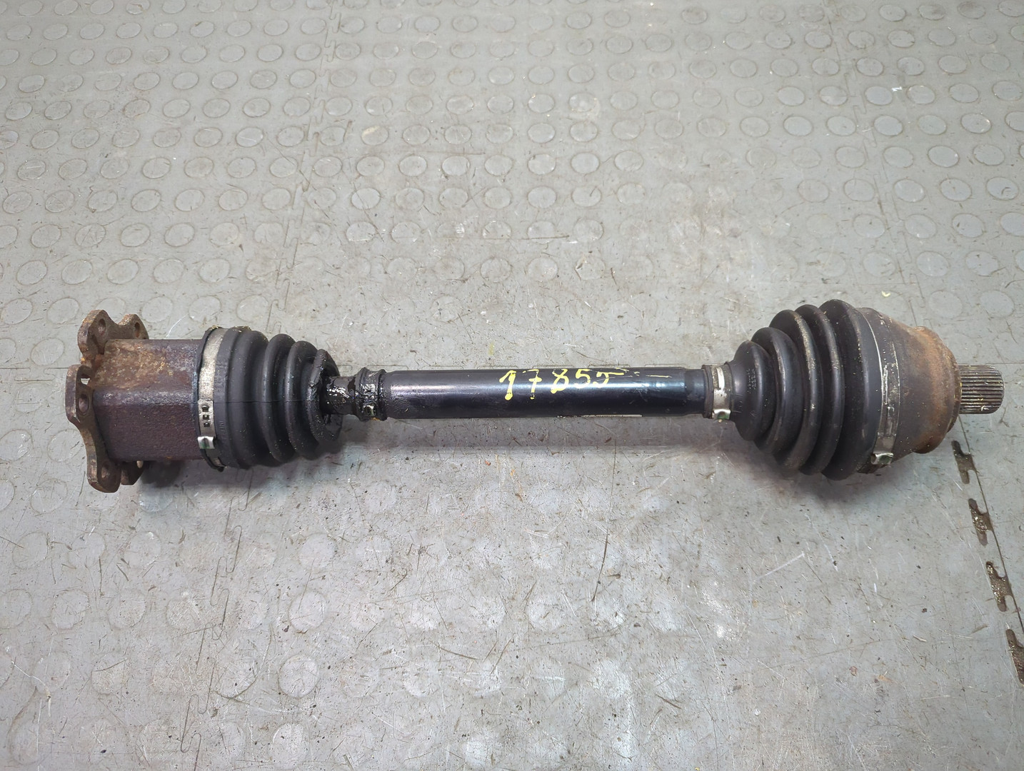 Полуось передняя правая