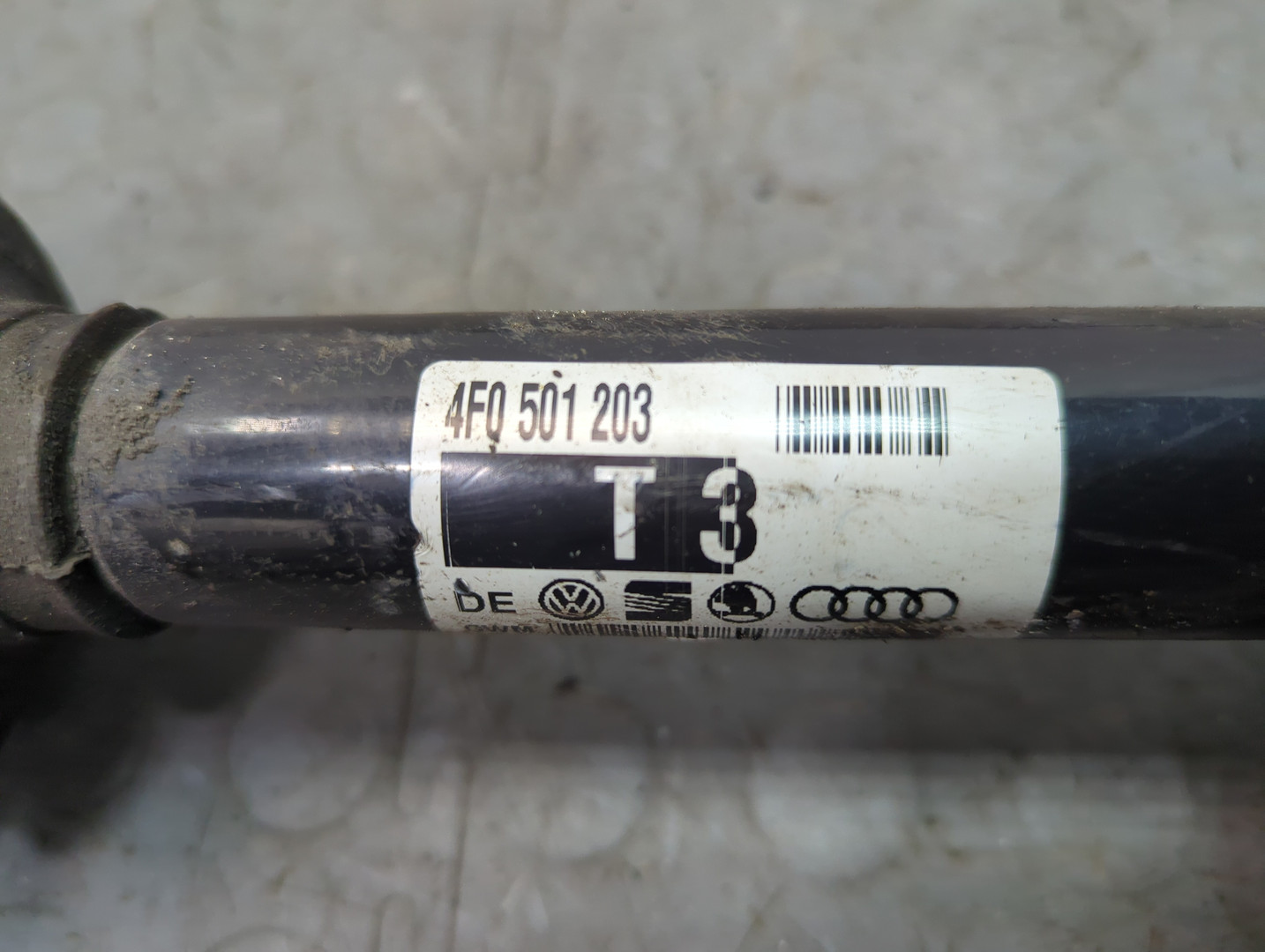 Полуось задняя