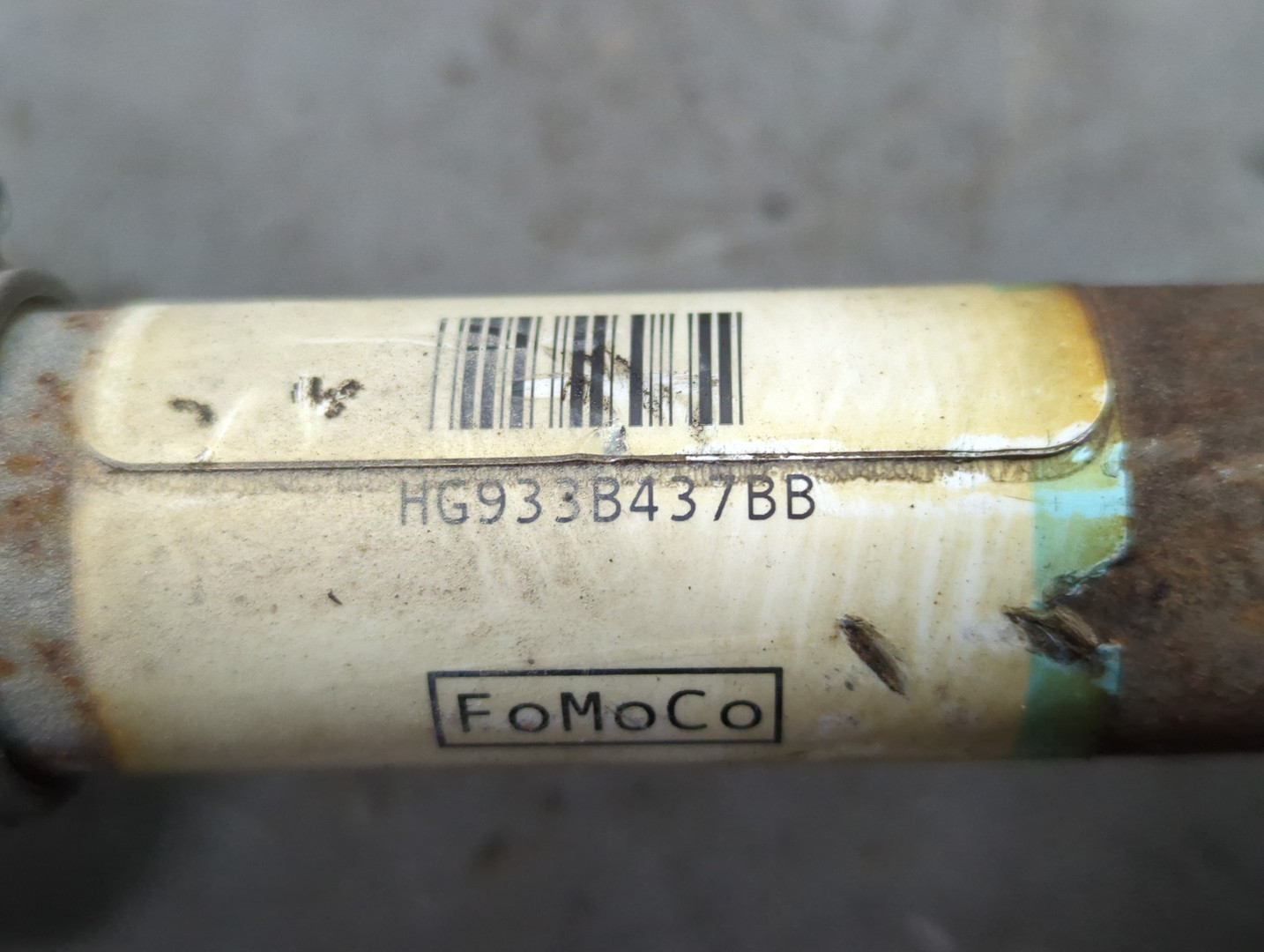 Полуось передняя левая