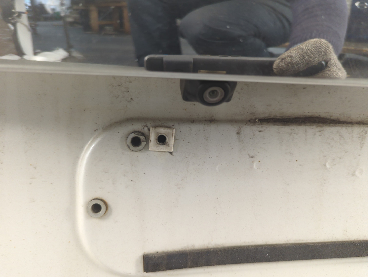 Дверь багажника