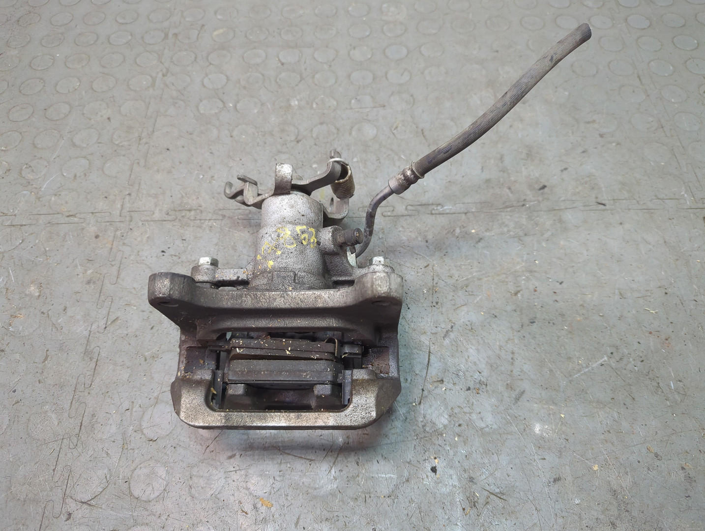 Суппорт задний правый