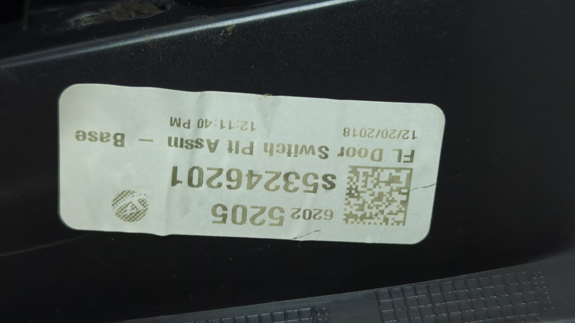 Кнопка стеклоподъемника