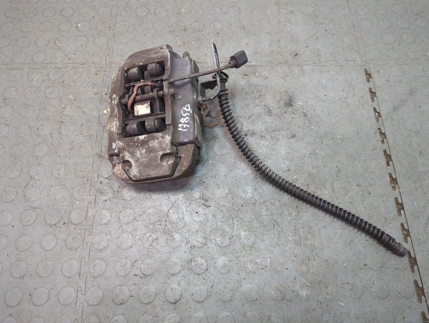 Суппорт задний правый