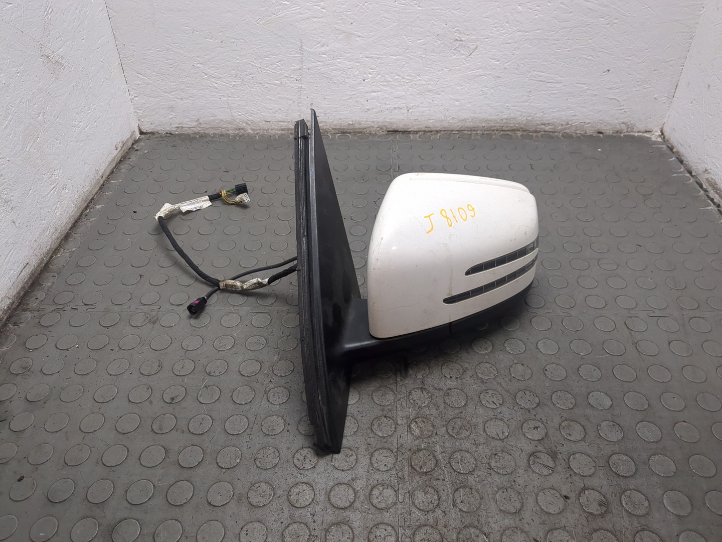 Зеркало левое электрическое