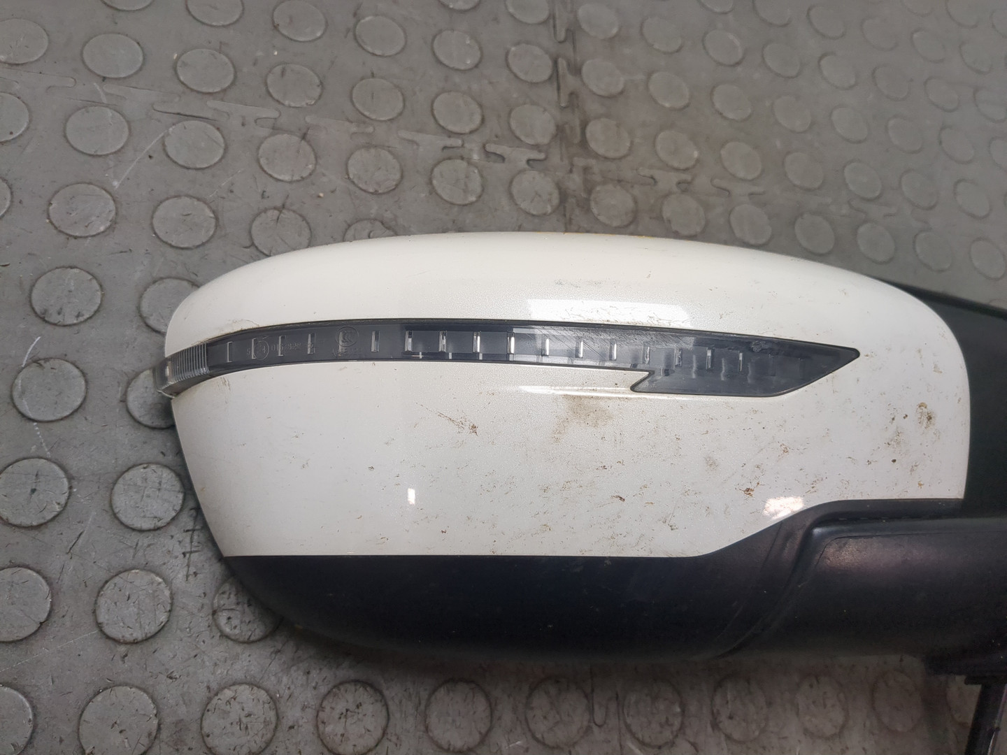 Зеркало правое электрическое