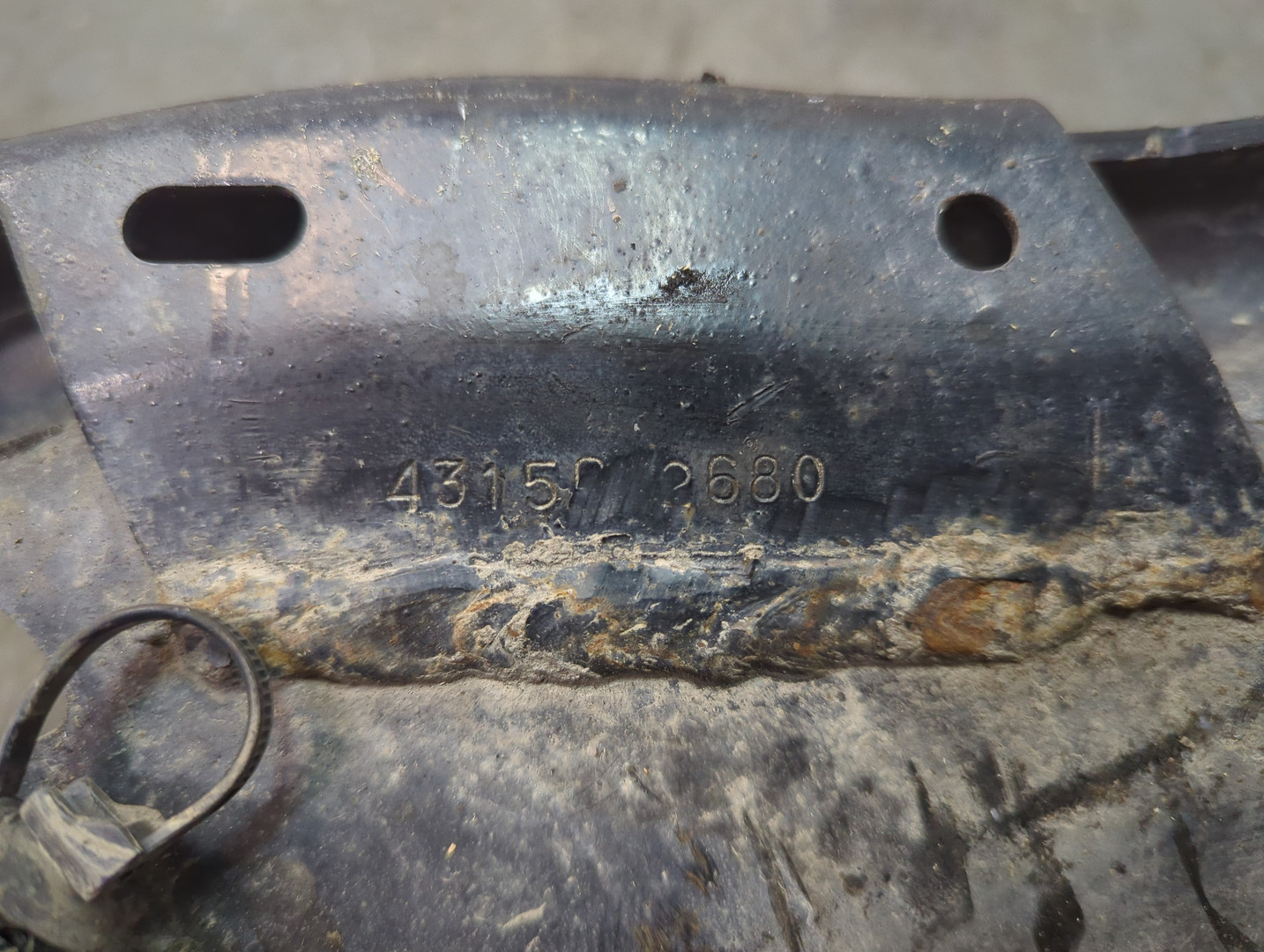 Рычаг задний левый