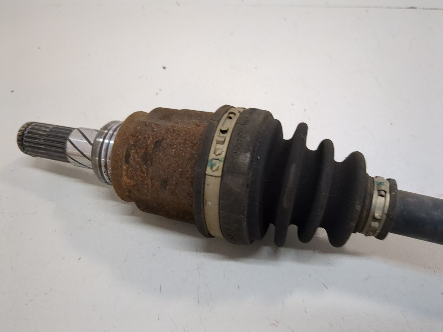 Полуось задняя