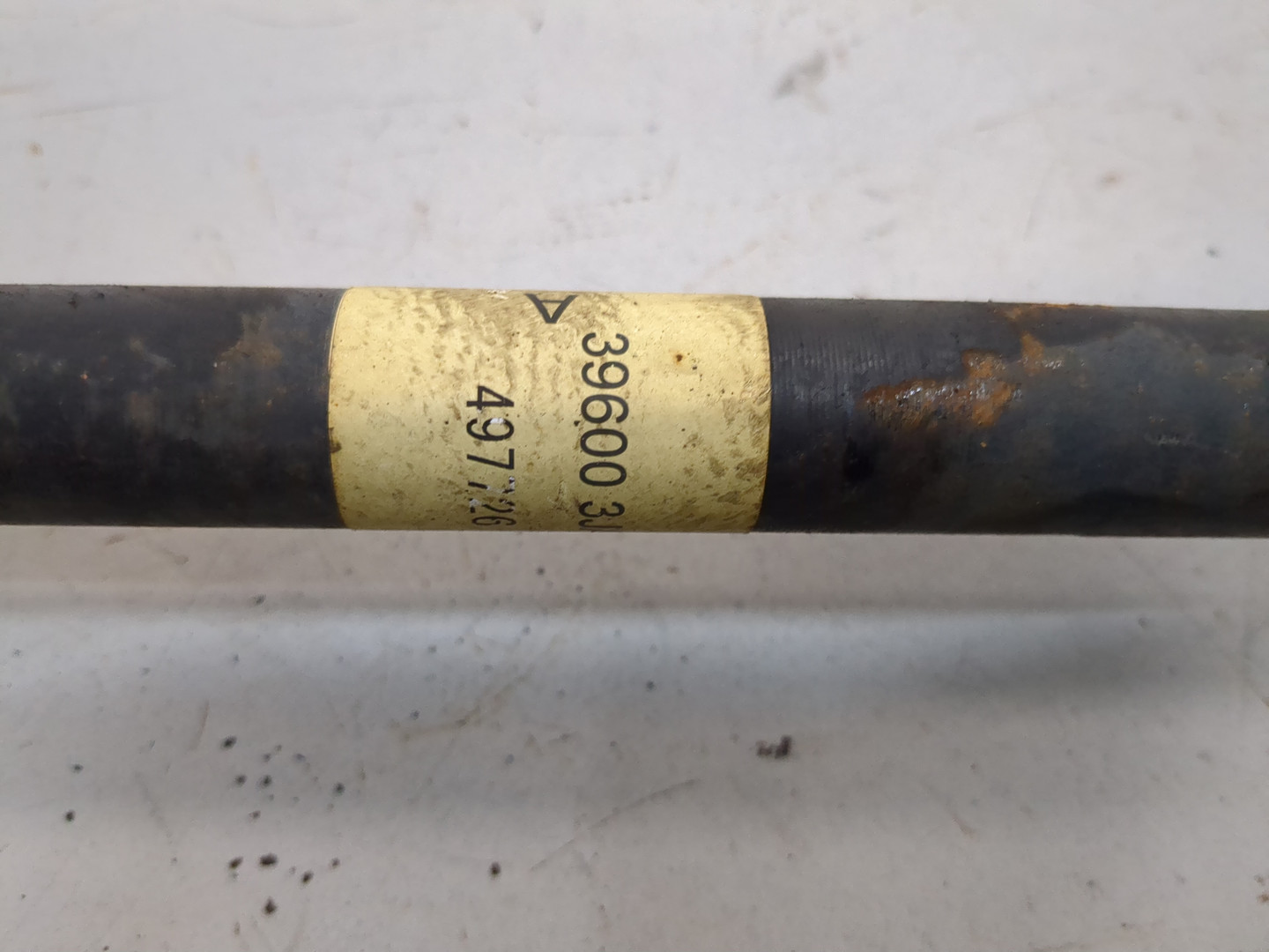 Полуось задняя