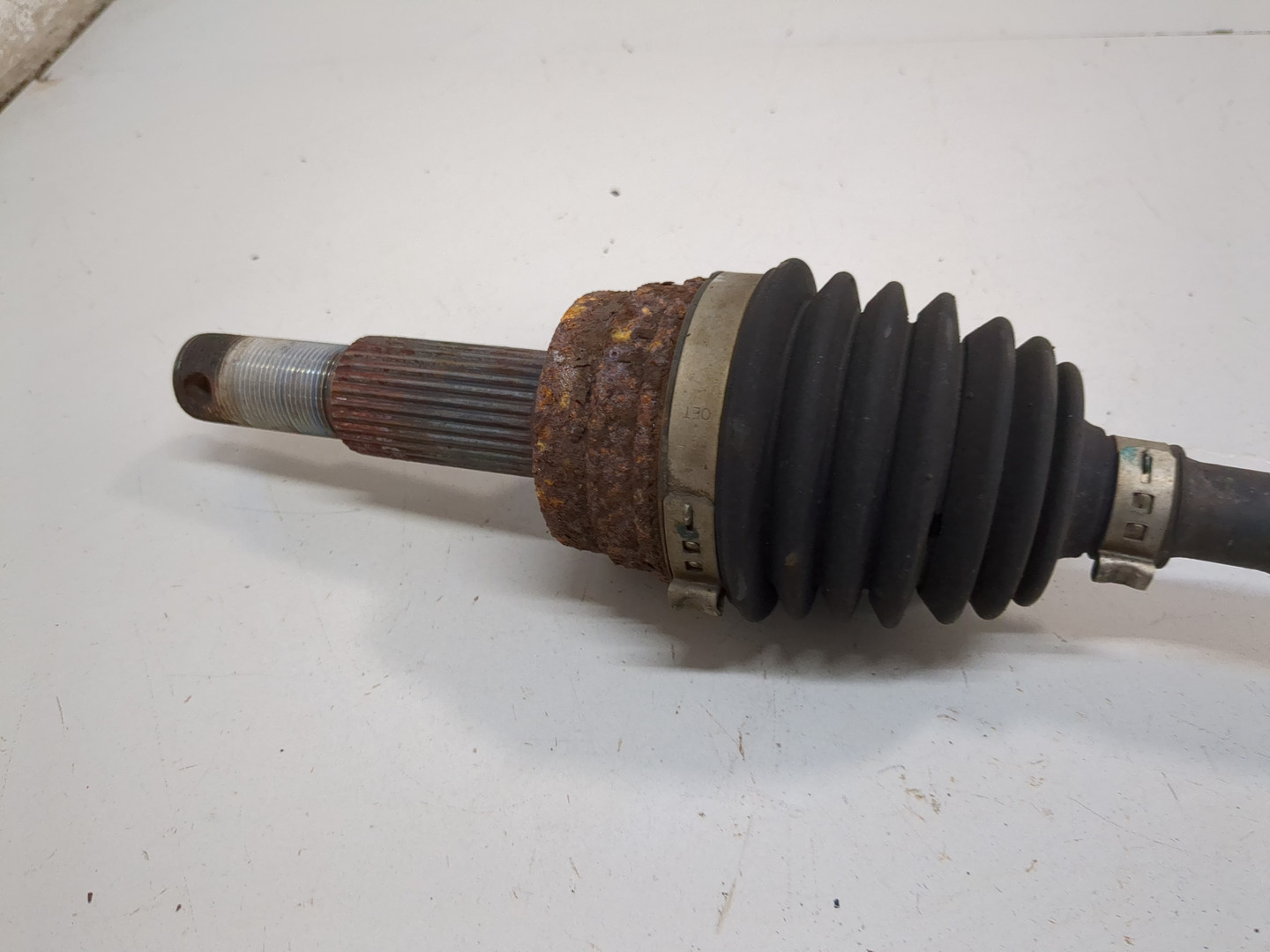 Полуось задняя