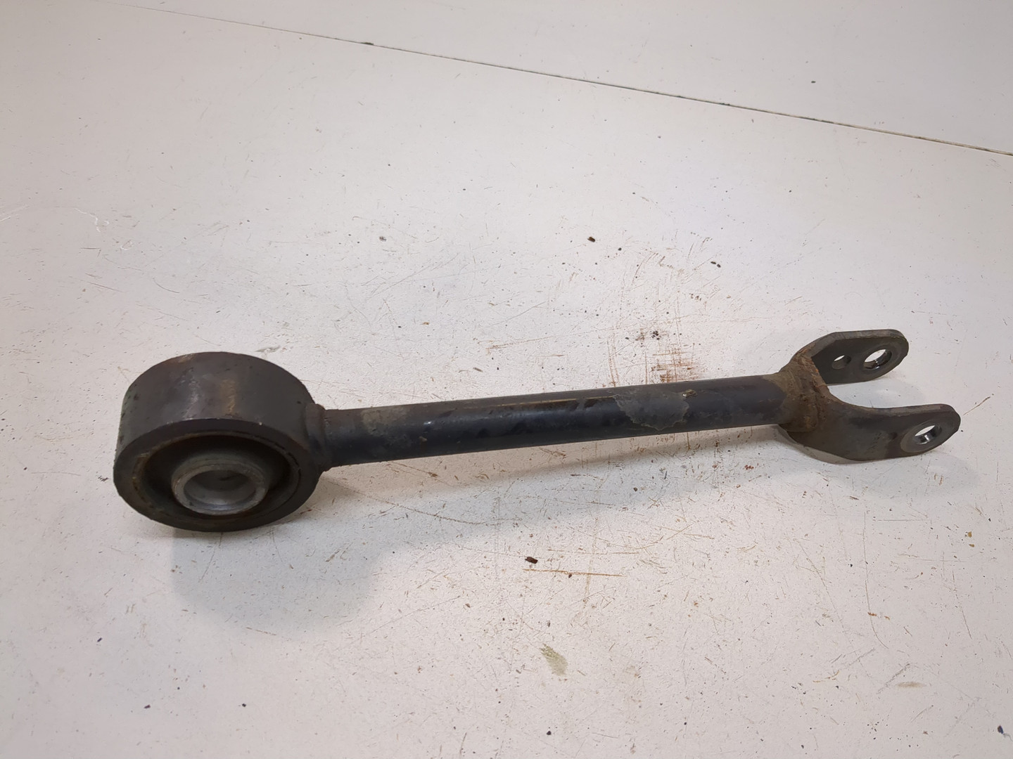 Рычаг задний