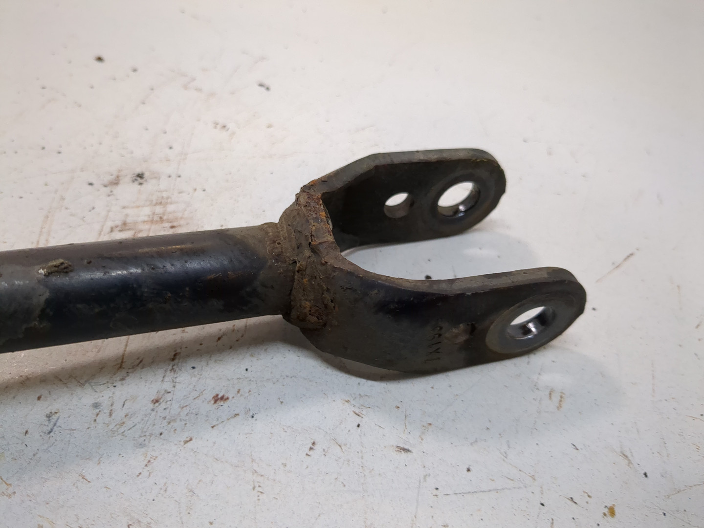 Рычаг задний