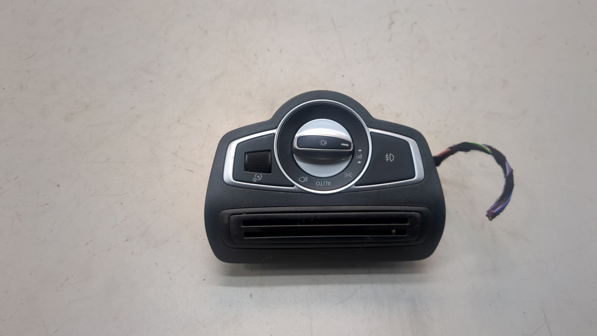 Переключатель света фар