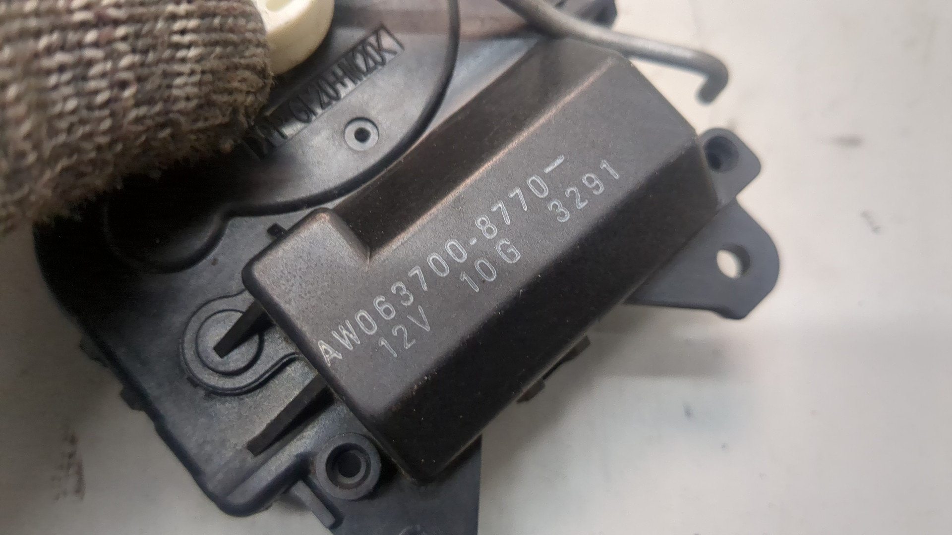 Моторчик заслонки печки