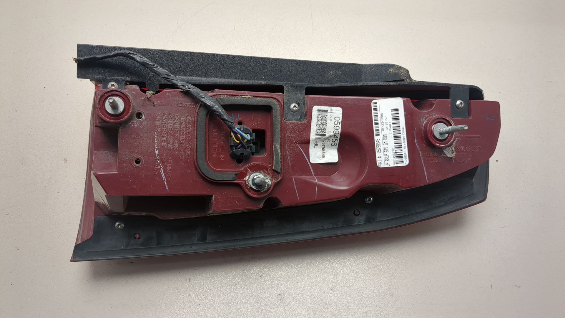 Фонарь задний левый