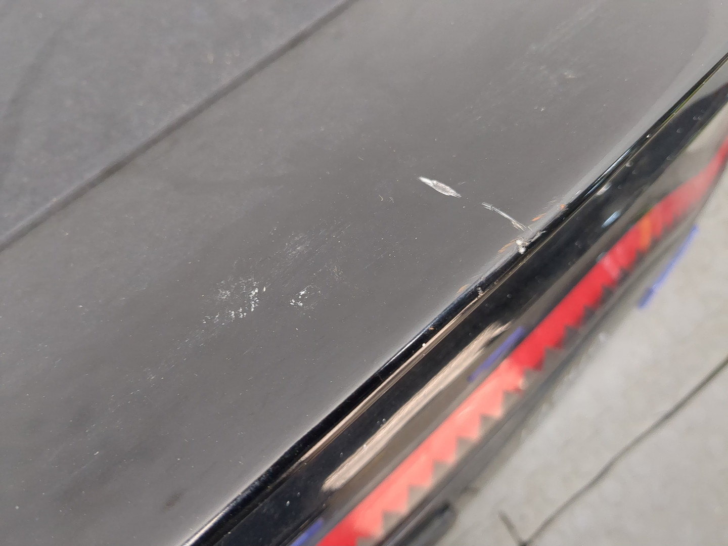 Дверь багажника