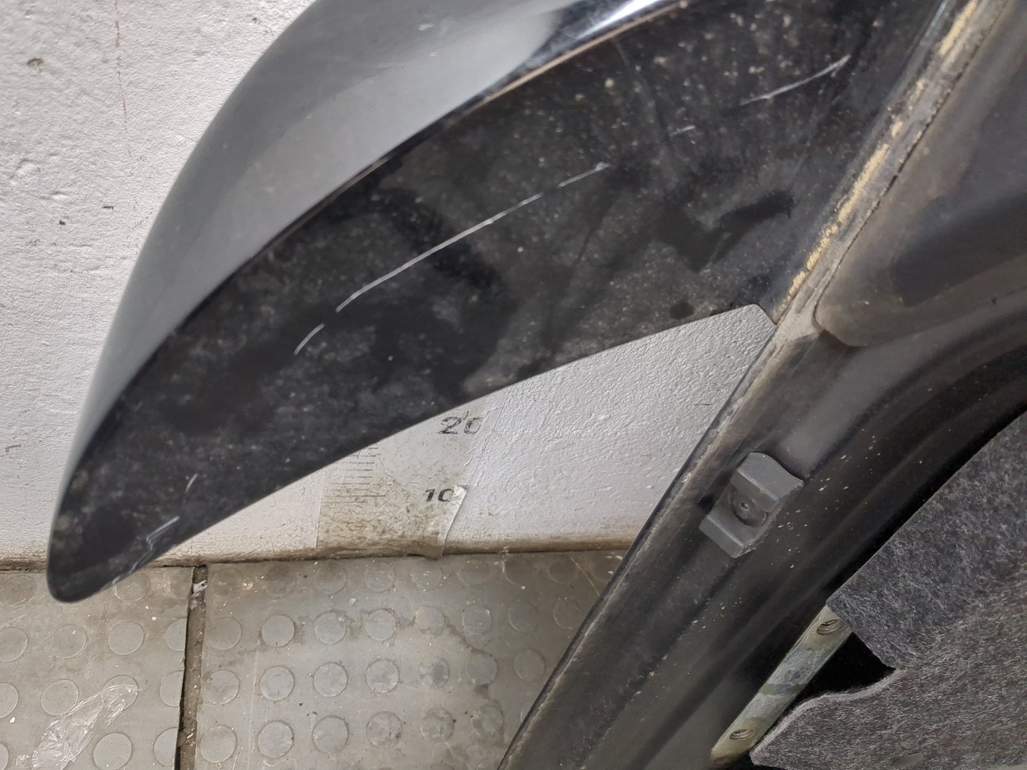 Дверь багажника