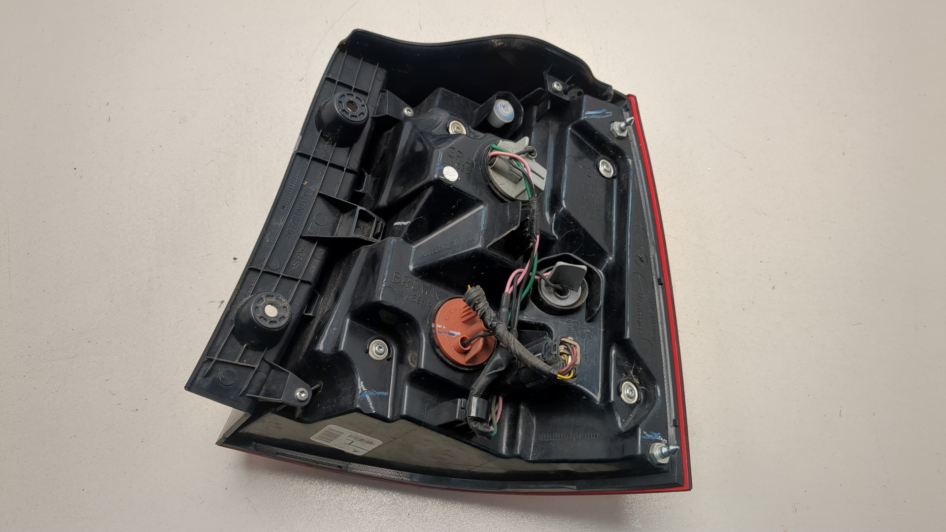 Фонарь задний левый