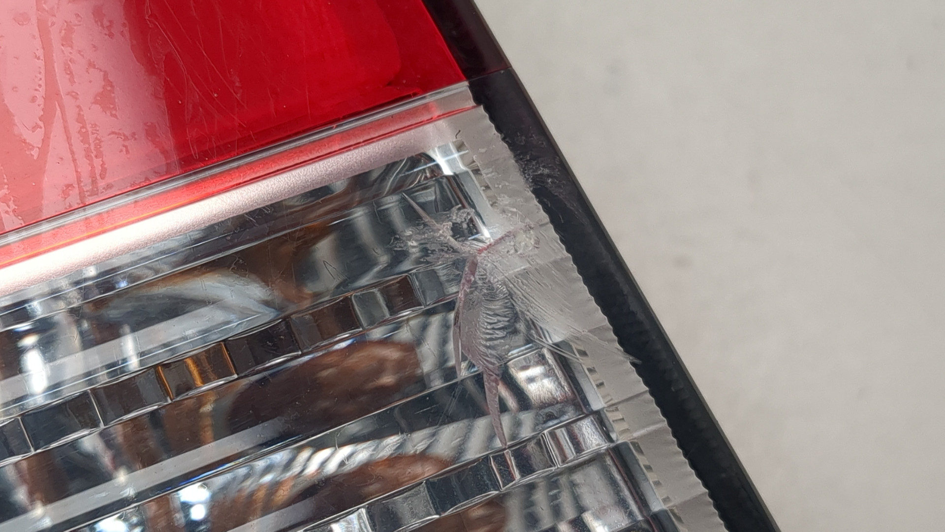 Фонарь задний левый