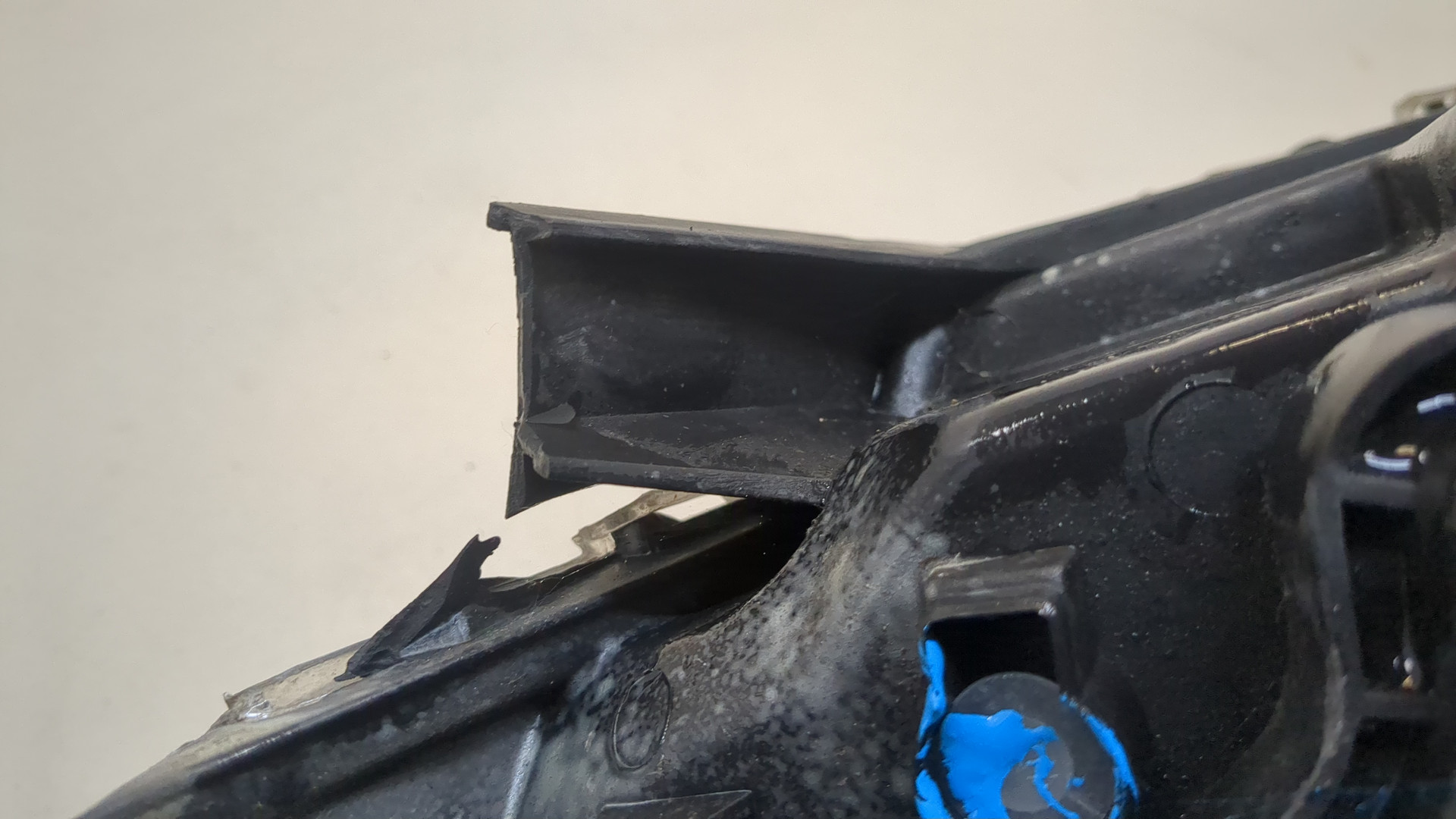 Фара правая