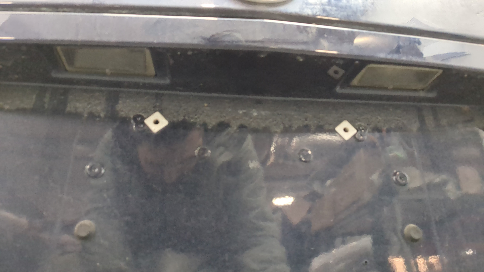 Дверь багажника