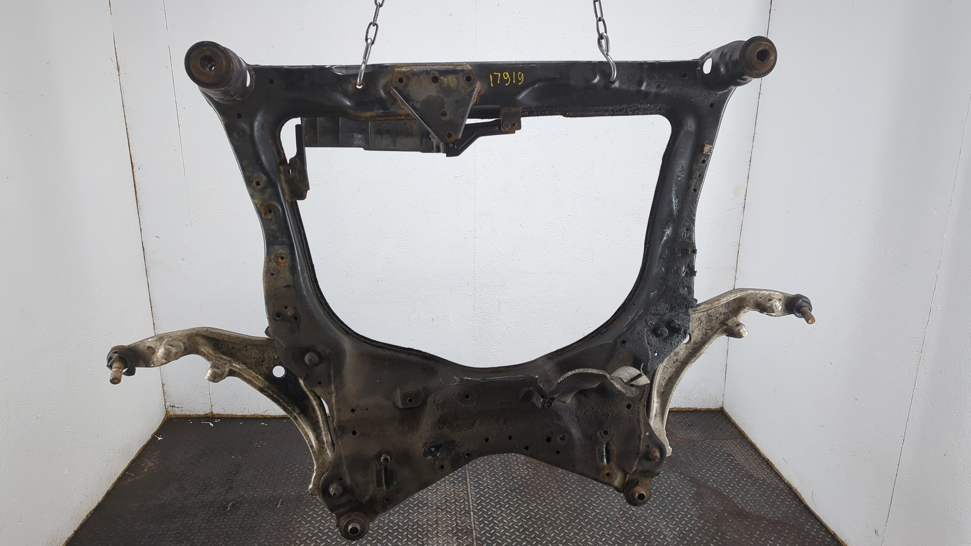 Балка подмоторная