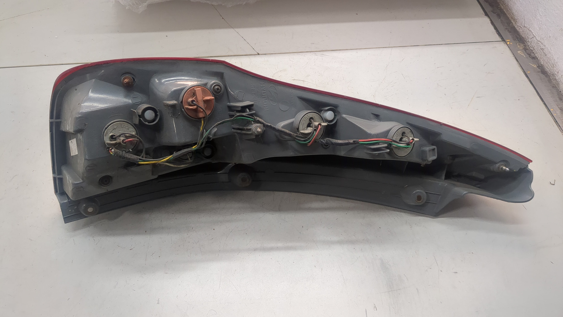 Фонарь задний правый