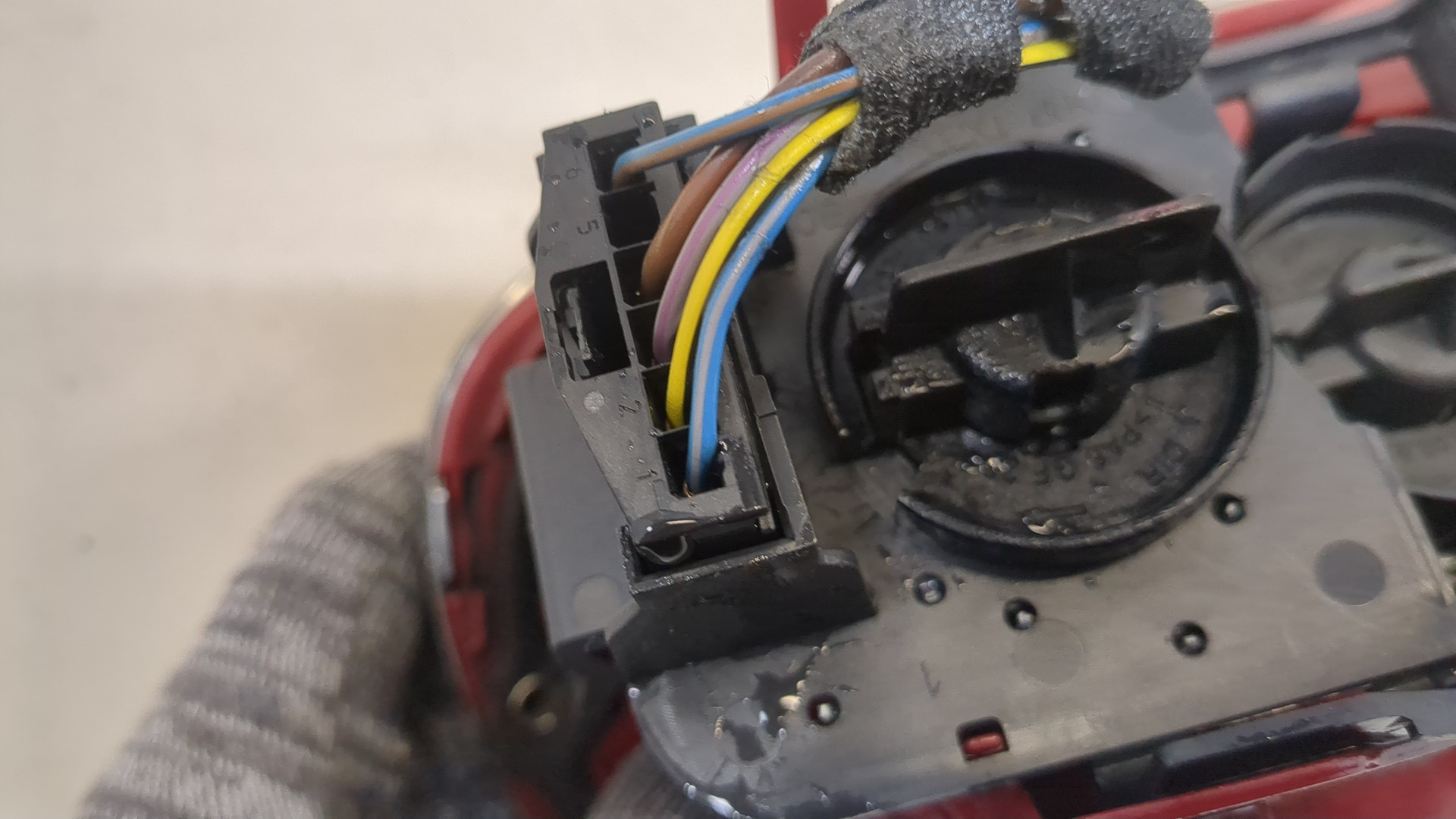 Фонарь задний левый