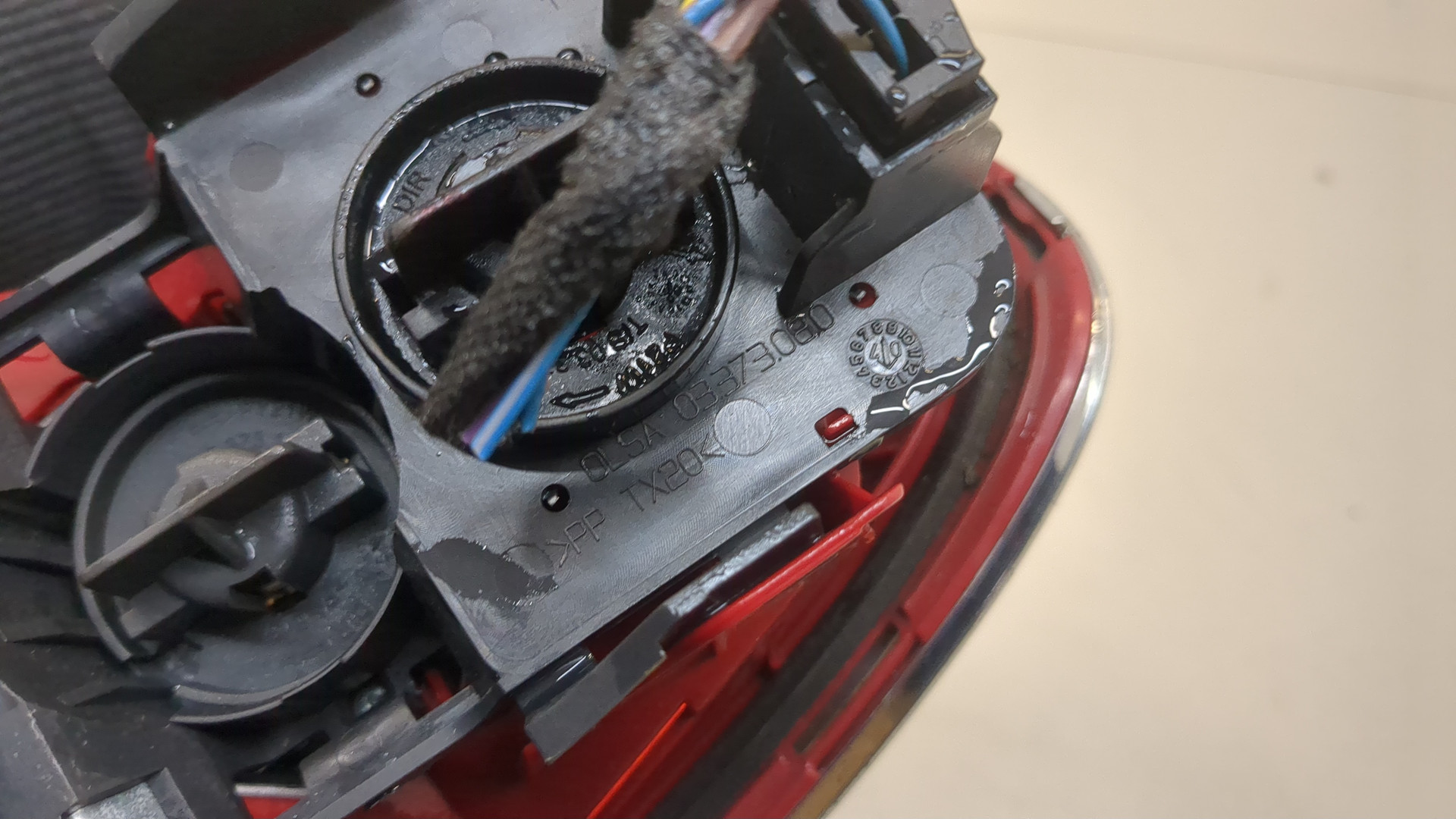 Фонарь задний левый