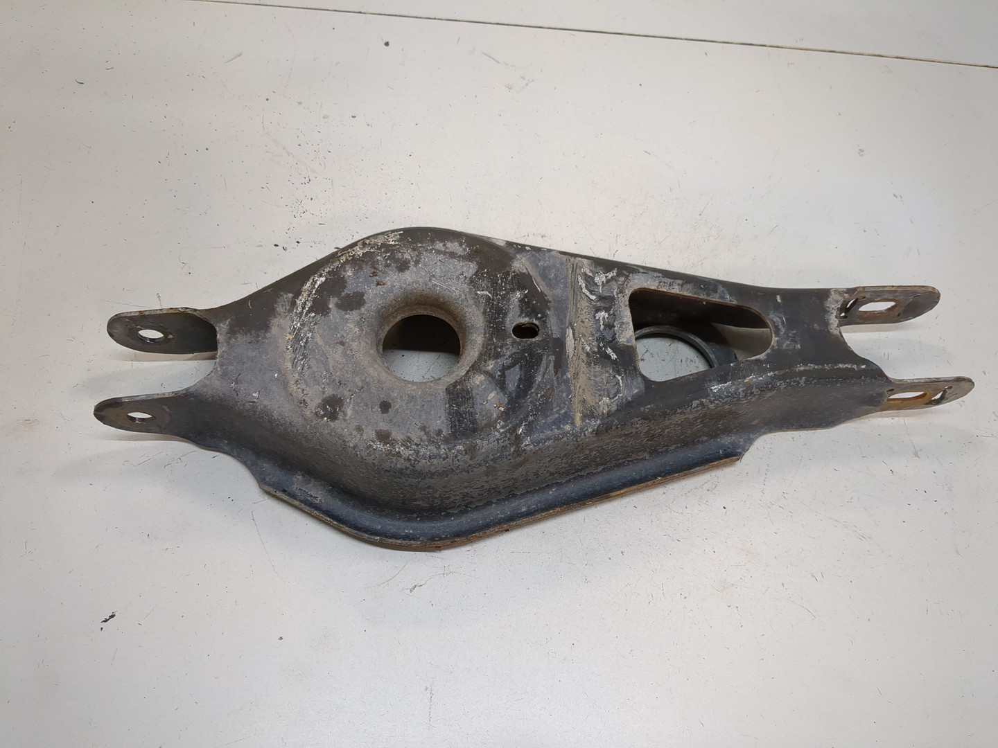 Рычаг задний