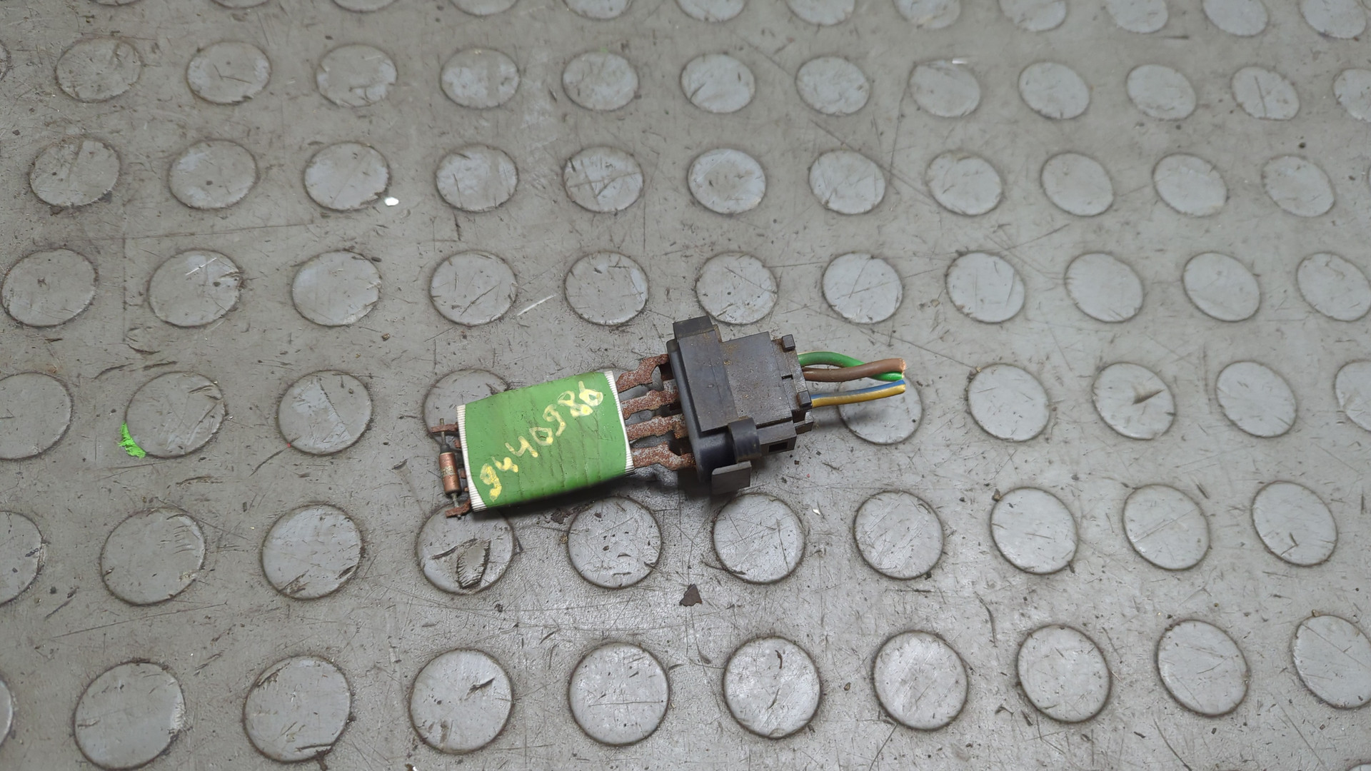 Резистор отопителя